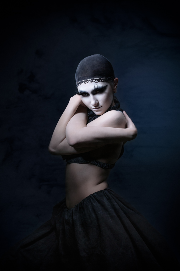 Editorial studio portrait session in Berlin captured by Baptiste Mercier